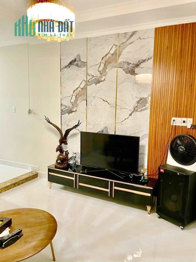 Nhà 2 tầng đường Bùi Minh Trực Phường 5 Quận 8. Giá 3,9 tỷ TL