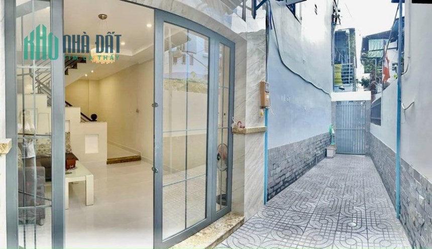 Nhà 2 tầng đường Bùi Minh Trực Phường 5 Quận 8. Giá 3,9 tỷ TL
