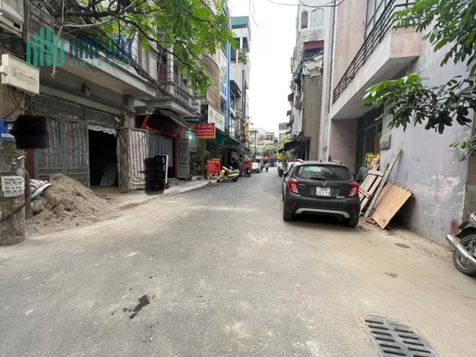 Cho thuê kho phố Trương Định , DT: 120m x 1Tầng , giá 12tr