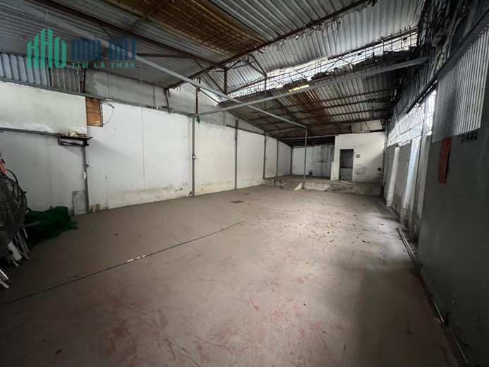 Cho thuê kho phố Trương Định , DT: 120m x 1Tầng , giá 12tr