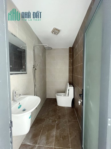 Nhà mới 3 tầng hẻm Dương Bá Trạc P1Q8. Giá 6,8 tỷ TL