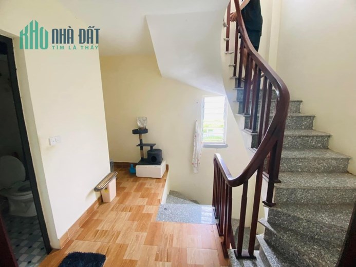 KHÂM THIÊN ĐẸP LONG LANH 40M NHỈNH 4 TỶ