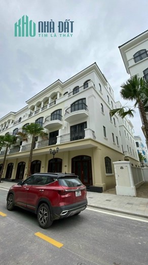 Chính chủ chà là xẻ khe  cần bán gấp biệt thự  DT 72m2 tại Vinhomes Ocean Park Văn Giang Hưng Yên.
