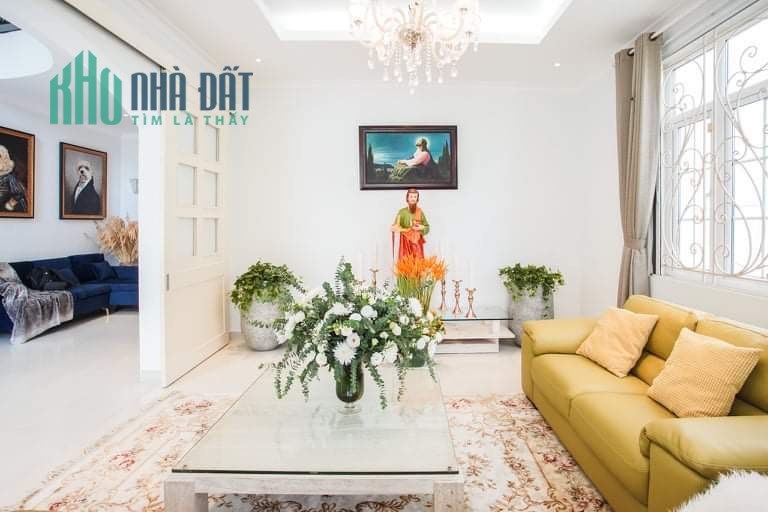 Siêu phẩm Bieeth thự, Cách MT 2 Căn, Chu Văn An, P12, Bình Thạnh, 95m2, giá chỉ 10 ty 5