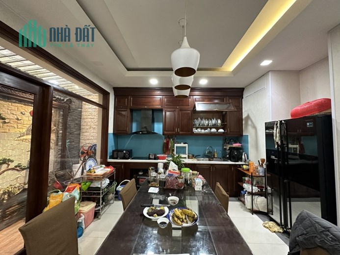 Cầu giấy, vỉa hè Ô TÔ tránh, nội thất đỉnh cao, 55m2 giá chỉ hơn 9 tỷ, 0866585090
