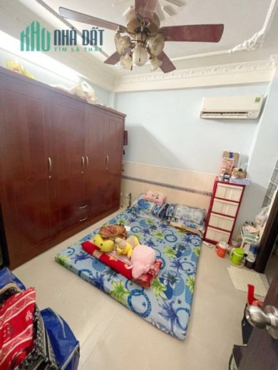 Nhà 5 tầng nở hậu L hẻm thông đường Trần Bình Trọng P2Q5