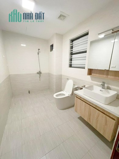 HIẾM Nhà Trần Quang Diệu 50m Phân lô Ô tô tránh Thông sàn kinh doanh Giá tốt