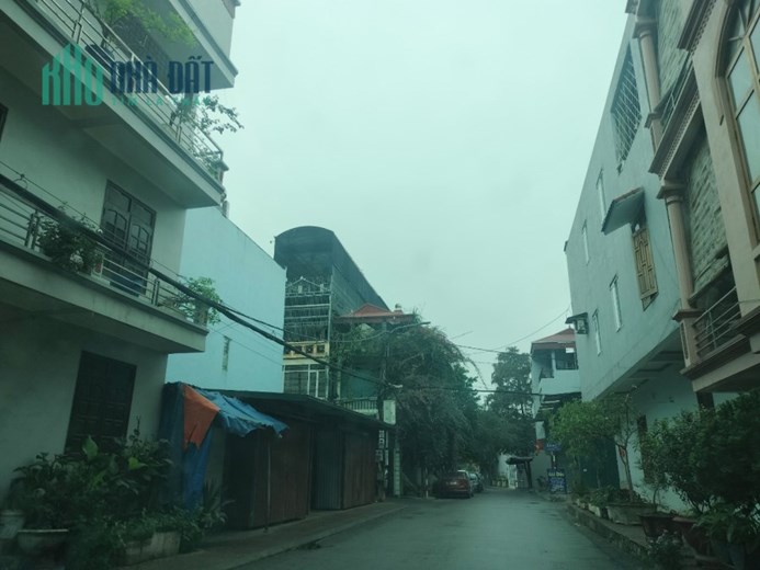 Cần bán lô đất 60m2, mặt đường Nguyễn Thái Học, Hòa Bình