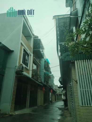 Cần bán lô đất 60m2, mặt đường Nguyễn Thái Học, Hòa Bình