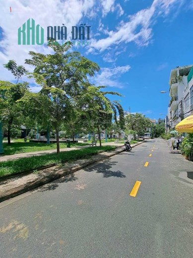 BÁN BIỆT THỰ KDC TÂN QUY ĐÔNG, P. TÂN PHONG, QUẬN 7 DT 12X20M GIA 32 TỶ
