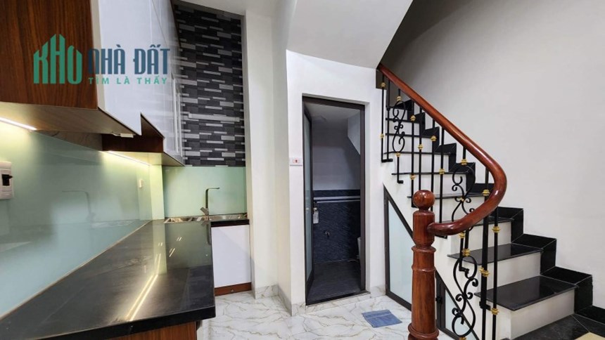 Bán nhà cạnh Time City quận Hai Bà Trưng diện tích 75m2 4 tầng mặt tiền 5m giá 6.5 tỷ