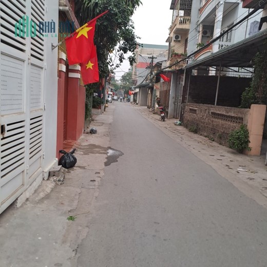 Cần bán lô đất diện tích 75,6m2, đường Phan Đình Phùng, Tp. Hòa Bình