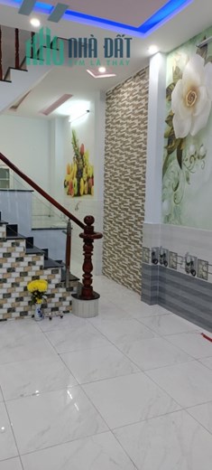 Bán nhà 1 sẹc ngắn Tân Kỳ Tân Quý 44m2 HXH 2 Tầng giá 3tyxx