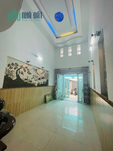Bán nhà giá rẻ chính chủ ngay p16 gần trường học Phan Chu Trinh
-- Diện tích : Ngang 3.50m dài 14m