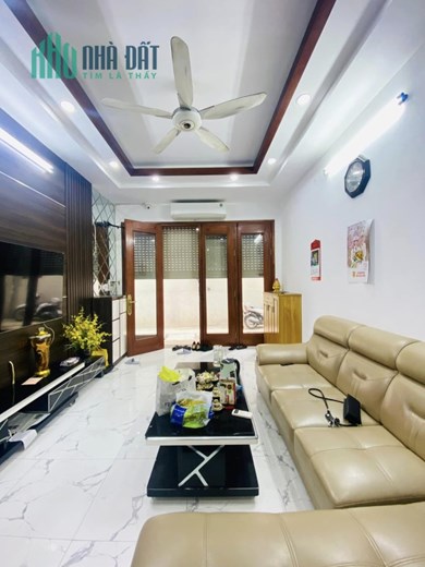 Bán Nhà Phố Bạch Mai, HBT, 51m2, 5 Tầng, 6PN, 5 Tỷ 35, Oto Cách Nhà 7m, Ngõ 2 OTO Tránh, Dân Xây