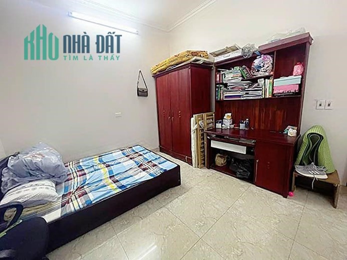 GÀ ĐẺ TRỨNG VÀNG - TRUNG TÂM NGÃ TƯ SỞ GẦN ROYACITY - NHÀ 5 TẦNG - DT: 45M2 NHÀ 8 PHÒNG NGỦ CHỦ