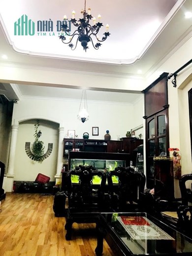 Bán nhà Biệt Thự Mặt tiền Lam Sơn - ngay Sân Bay TSN, DT: 8.8x13m, 3 Tầng - 4PN, 24.8 tỷ