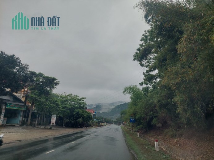 Cần bán nhanh lô đất 333,5m2. Mặt tiền bán QL6 10m
