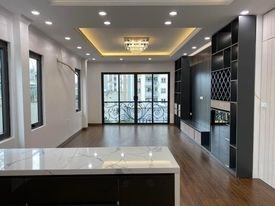 Bán tòa CCMN Yên Lãng Đống Đa 8 tầng thang máy 14 phòng doanh thu gần 100tr/ háng nhỉnh 11 tỷ