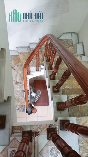 Sát mặt phố Lĩnh Nam, Hoàng mai, 35m2, 5 tầng, trước và  sau nhà thoáng sáng
