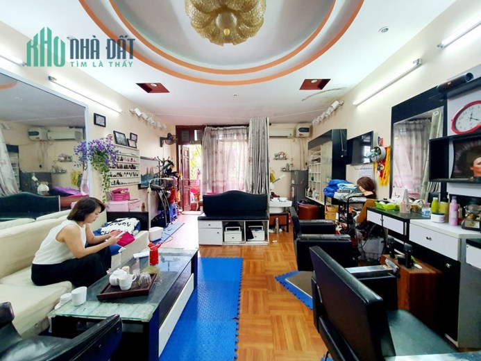 Bán nhà Ngọc Thụy, Long Biên, mặt đường, hai thoáng, ô tô tránh, kinh doanh tốt. Nội thất xịn xò,
