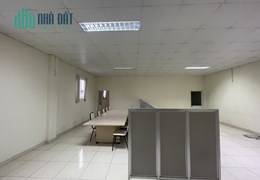 CHO THUÊ MẶT ĐƯỜNG MÁNG NƯỚC TỔNG DTSD 900M2 - MẶT TIÊN 8M