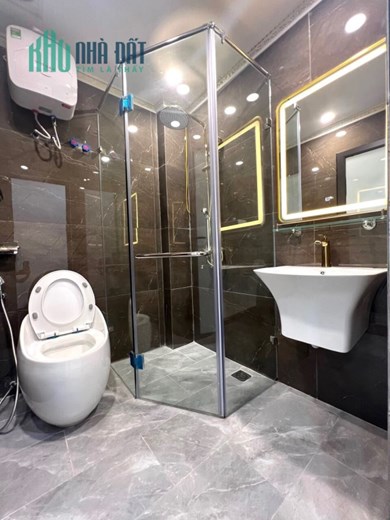 BÁN NHÀ NGUYỄN NGỌC VŨ CẦU GIẤY 7 TẦNG THANG MÁY 68M Ô TÔ TRÁNH  KD SẦM UẤT CHỈ 16 TỶ LH0975124520