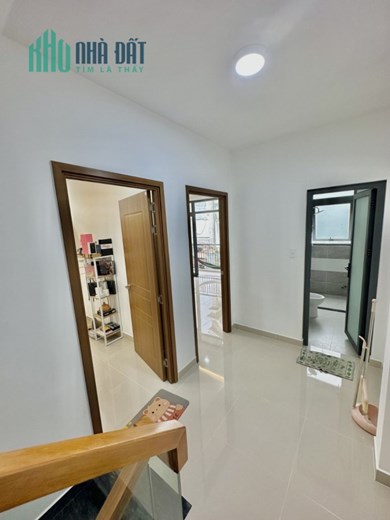 Bán nhà Tô Hiệu 58m2 - HXH - 3 Tấm mới đẹp BTCT ở liền