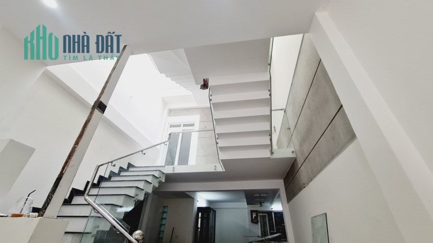 Bán nhà đẹp 4PN HXH thông Tân Phú giá đầu tư 93m2 chỉ 6.x tỷ TL
