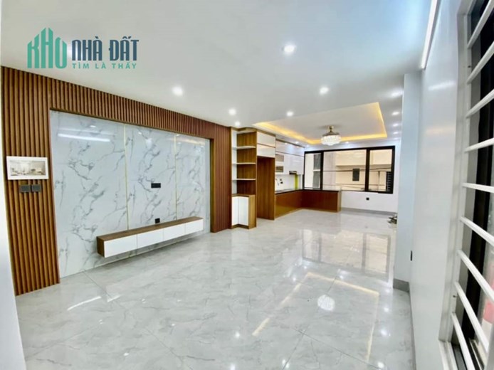 VIP nhất Ngọc Lâm Nhà Phân Lô Ôtô Tránh, Vỉa Hè, Kinh Doanh, 80m2, 5 Tầng, Nhỉnh 11 Tỷ.