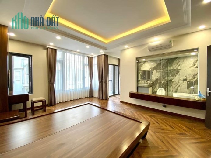 VIP nhất Ngọc Lâm Nhà Phân Lô Ôtô Tránh, Vỉa Hè, Kinh Doanh, 80m2, 5 Tầng, Nhỉnh 11 Tỷ.