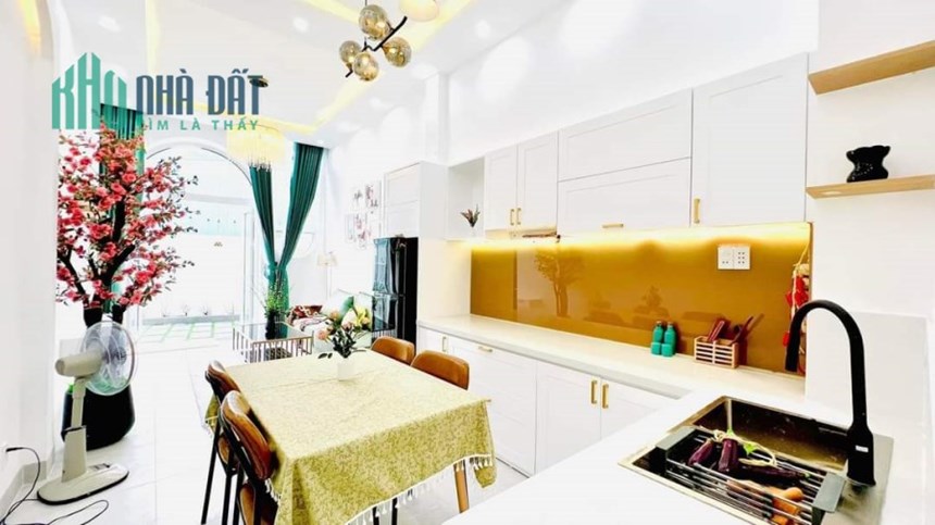 Nhà mới 2 tầng 2 mê Tô Hiệu đầy đủ nội thất 2,x tỷ