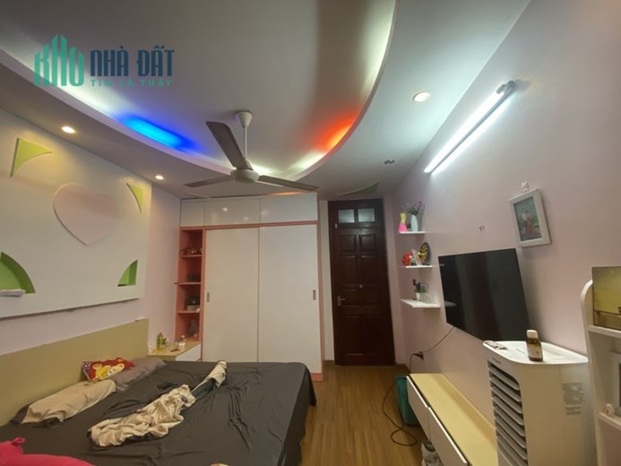 Bán Gấp nhà Lê Đức Thọ kinh doanh, ô tô, DT 30m 5 tầng giá nhỉnh 6 tỷ