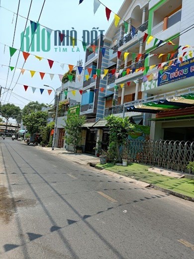 Bán nhà kê CV Làng Hoa, Lê Văn Thọ, Phường 11, Gò Vấp, 105m2, Giá chỉ 4 tỷ 8