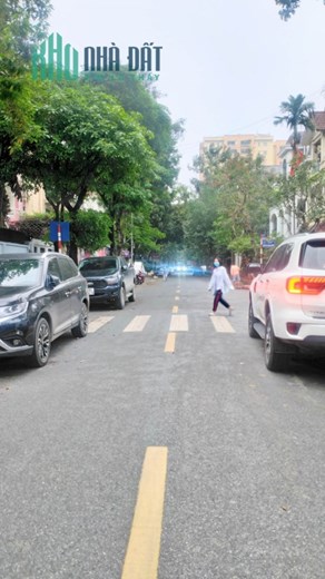 Bán biệt thự sân vườn KĐT Mỹ Đình 2, 200m mt 10m 38.x tỷ