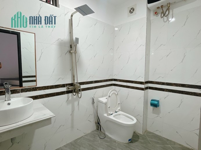 Cần  Bán nhà Phố Đặng Tiến Đông Gần  ôtô 45m MT4m 42m 5 Tg  chỉ 5,8 tỷ.