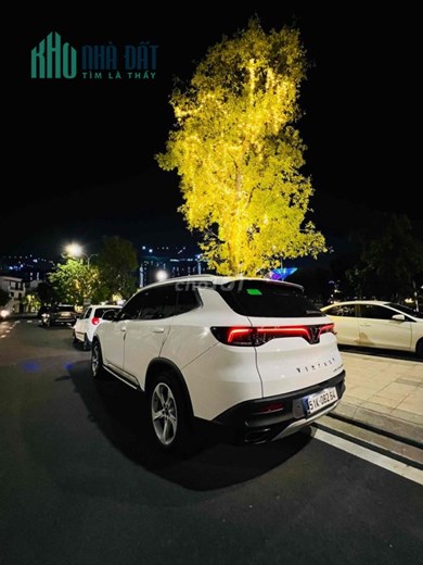 Chính chủ cần bán xe Lux SA Base 12/2021 Phường Linh Chiểu (Quận Thủ Đức cũ),  Tp Hồ Chí Minh