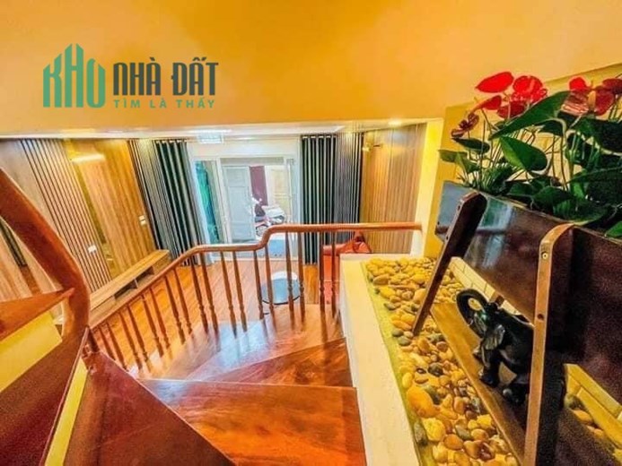 BÁN NHÀ NGÕ 97 VĂN CAO, QUẬN BA ĐÌNH, NGÕ 2 Ô TÔ TRÁNH,NHÀ MỚI THIẾT KẾ ĐẸP, FULL NỘI THẬT, GẦN HỒ
