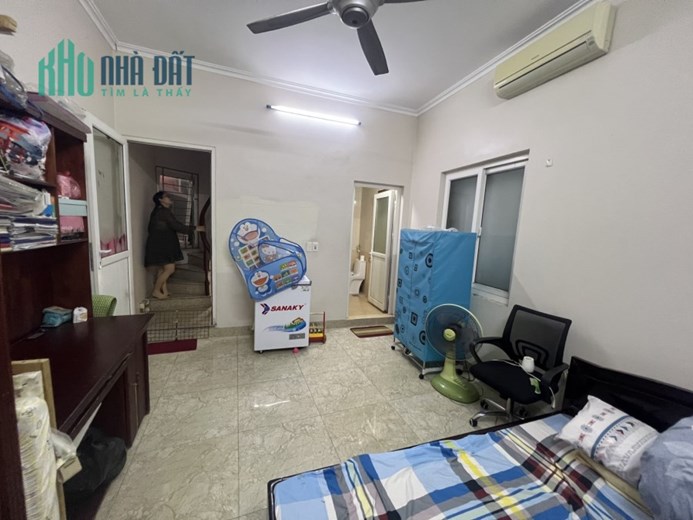 SƠN TÂY BA ĐÌNH SÁT PHỐ 23M 5T 3PN GIÁ CHỈ 2.6 TỶ