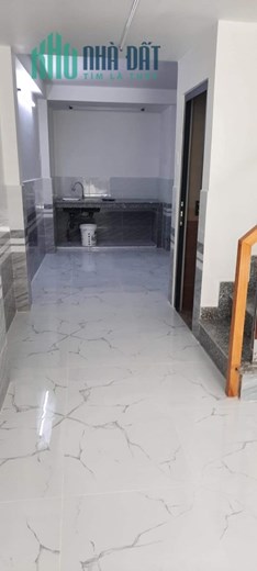 NHÀ HẺM TRẢI NHỰA, XE HƠI TỚI CỬA - Lý Chính Thắng Quận 3 - Cách MT 100m - Thông Trường Sa