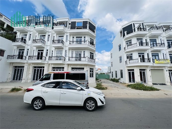 Bán nhà mới xây, MT Tỉnh Lộ 10, Tân Tạo, Bình Tân, full nội thất, DT 4x21m LH 0908714902 aN
