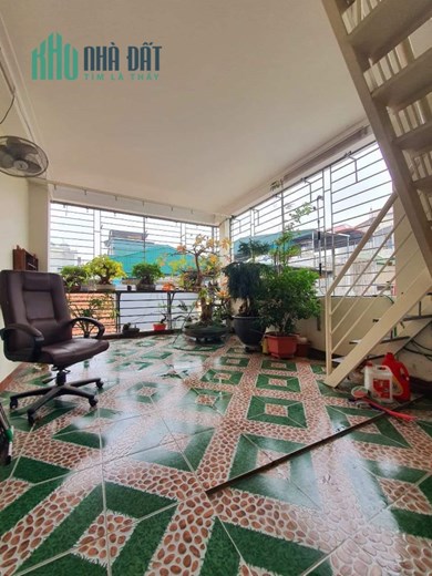 Cần Bán  Nhà Ngõ 92 Nguyễn Khánh Toàn - Cầu Giấy. 40m*6tầng. Mt: 3,8m. Giá chỉ nhỉnh 7 tỷ