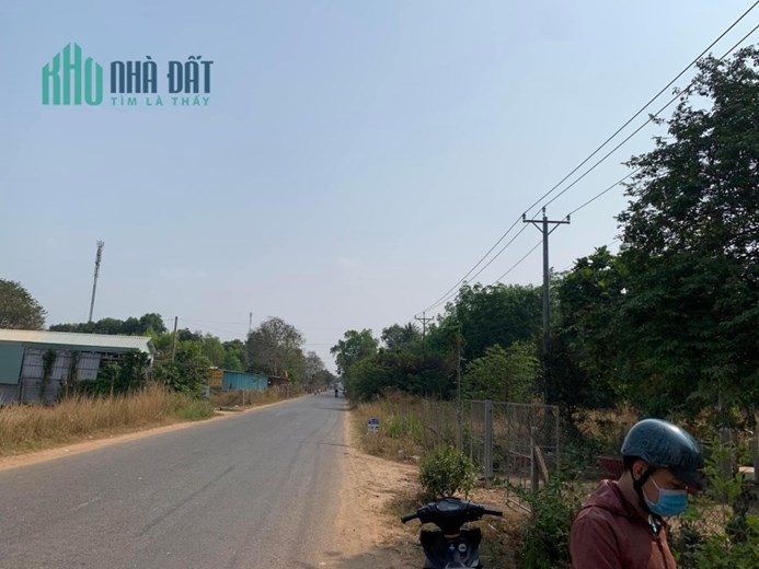 Bán MT782 710m2 đối diện khu đô thị dịch vụ Phước đông kế ngã 4 Chợ Miên....