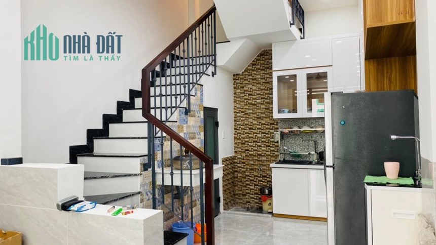 Bán nhà mới đầy đủ nội thất, hẻm rộng 5m, Quận 7, nhỉnh 5 tỷ