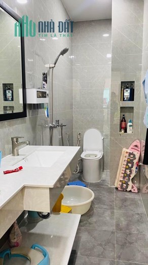 Bán nhà mới đầy đủ nội thất, hẻm rộng 5m, Quận 7, nhỉnh 5 tỷ