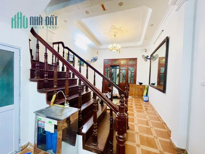 Bán nhà Khương Đình -Hạ Đình 37M 5T 4PN 2 thoáng Ô tô 50m, giá 4.5 tỷ