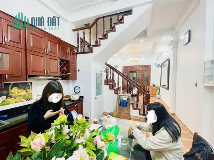 Bán nhà Khương Đình -Hạ Đình 37M 5T 4PN 2 thoáng Ô tô 50m, giá 4.5 tỷ
