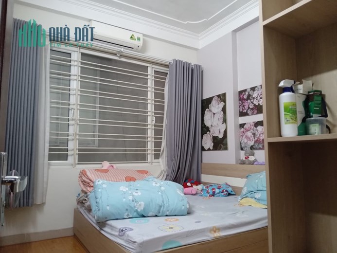 Bán Nhà Ngõ 36 Cầu Giấy 40m x 5 Tầng Ngõ Thông Kinh Doanh Giá 5.8 Tỷ.