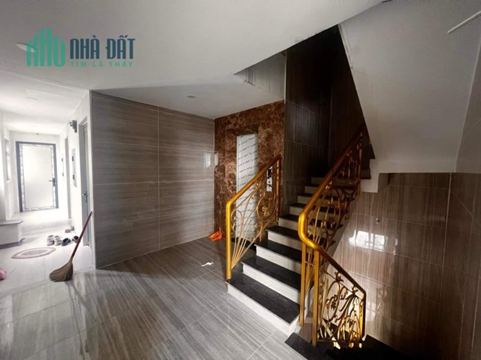 Bán Nhà HXH Nguyễn Trãi Nguyễn Cư Trinh Quận 1 Giá 75  tỷ.