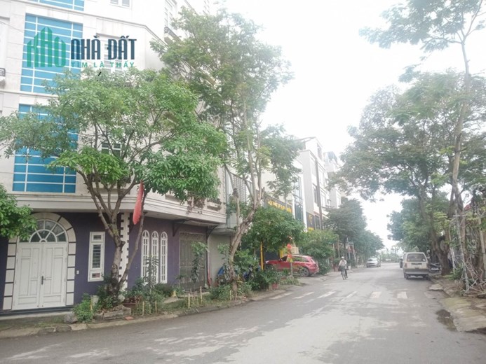 Bán đất đấu giá Mậu Lương, Hà Đông, trục 18m, 60m2, mt5m, ô tô kinh doanh giá 7.2 tỷ